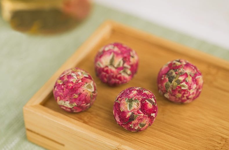 Rosebud Tea - Dragon Pearl Floral Tea Series