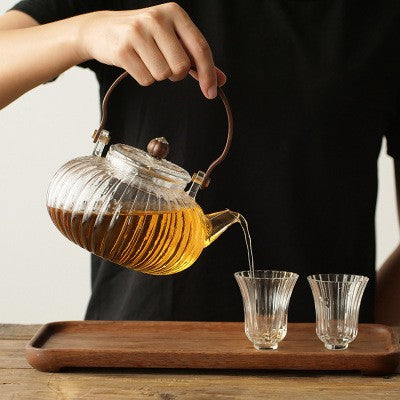 Saburo | Japanese Hammer Pattern Petal Teapot with Bamboo Handle - 500ml