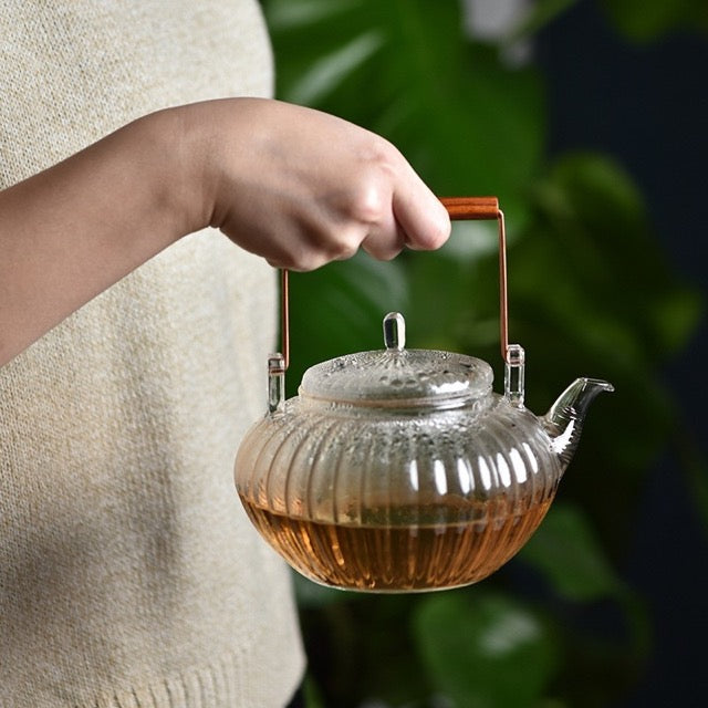 Saburo | Japanese Hammer Pattern Petal Teapot - 500 ml