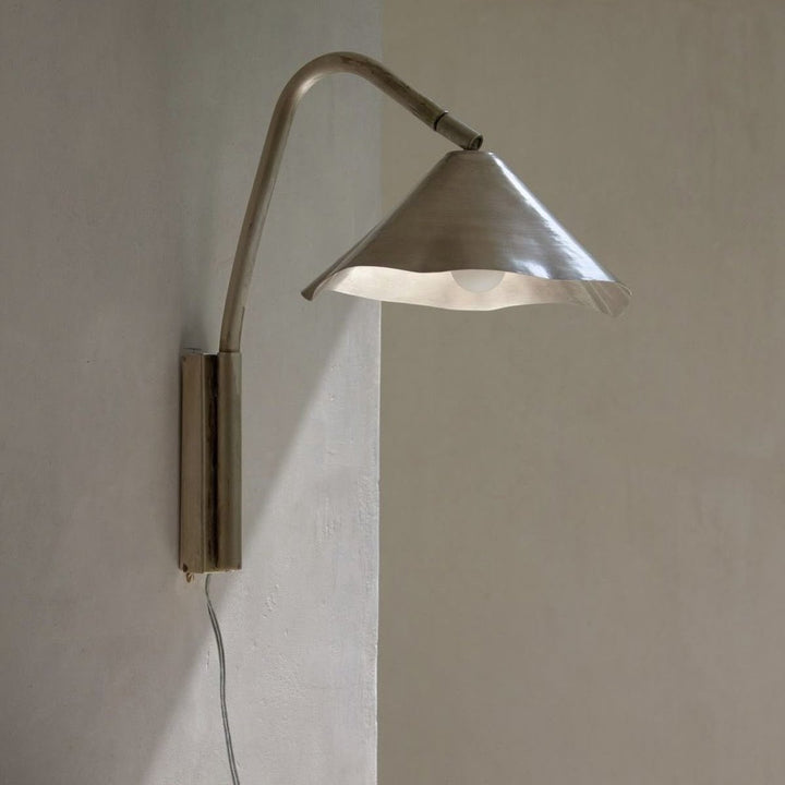 Nagi Wall Lamp