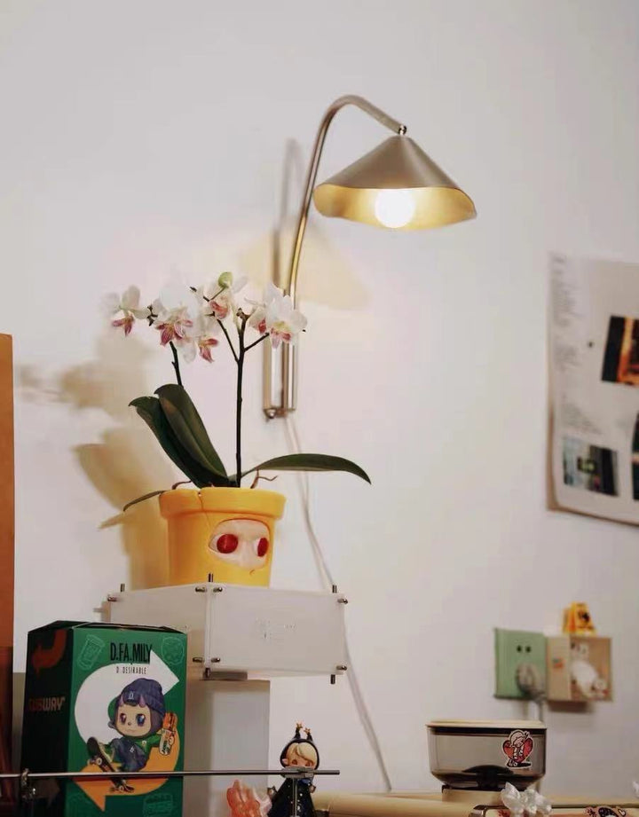 Nagi Wall Lamp
