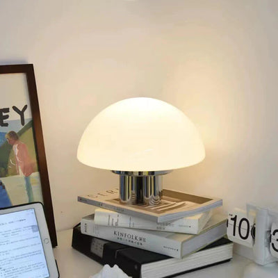 Nordic Vintage Creamy Mushroom Glass Table Lamp