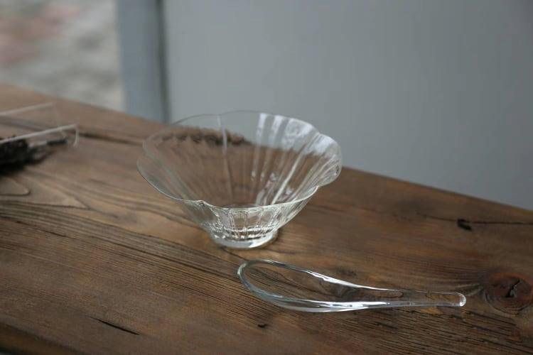 Japanese High Temperature Resistant Flower-shaped Glass Tea Bowl & Spoon Set ｜ Chawan Set - mokupark.com