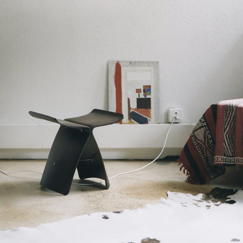 Taji - Butterfly Stool | Sori Yanagi | Side table – Moku Park