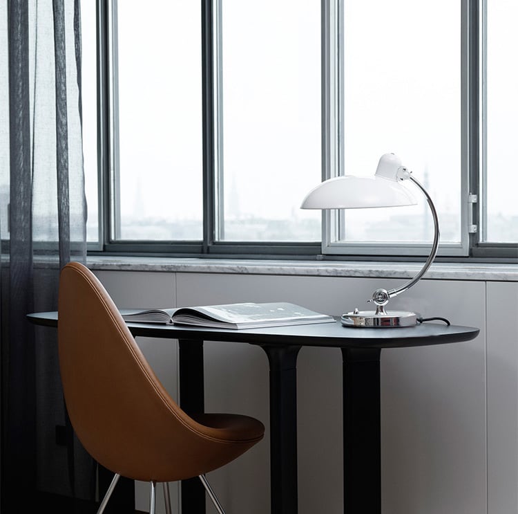Bauhaus KI Classic Table Lamp Replica